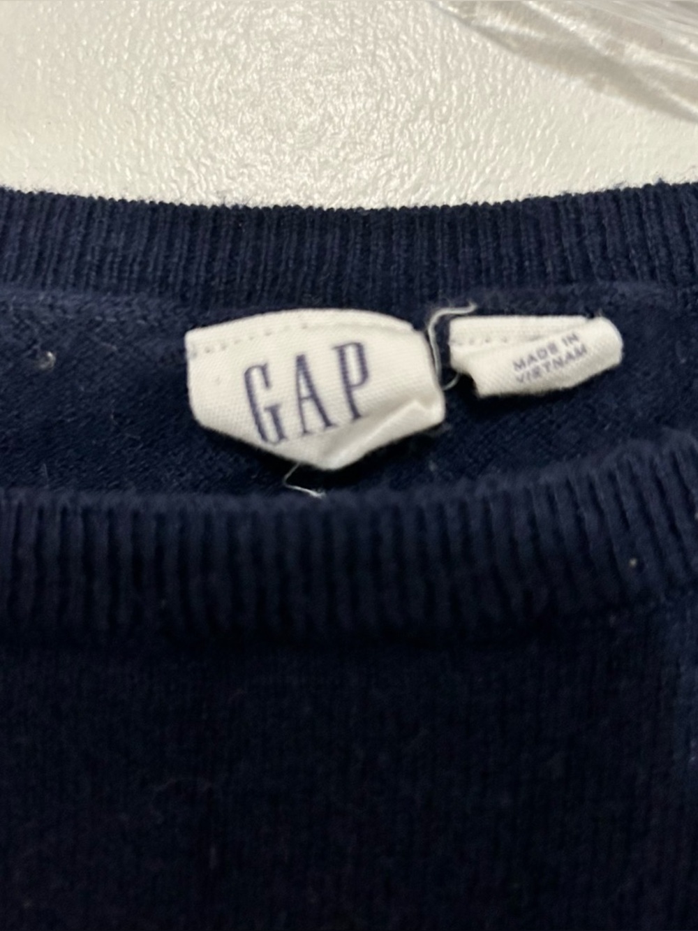 GAP Navy Blue White Striped Boatneck Knit Sweater Pullover Sz S Side Slit Preppy - Picture 4 of 6
